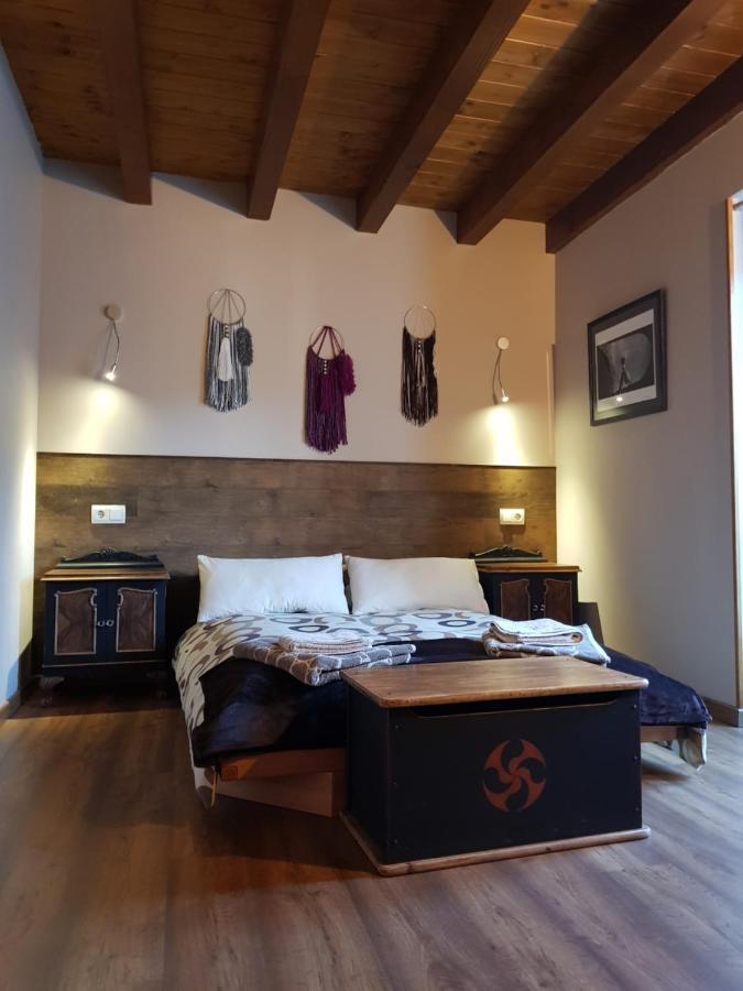 Xandua Etxea - Selva De Irati - Villa Izalzu ภายนอก รูปภาพ